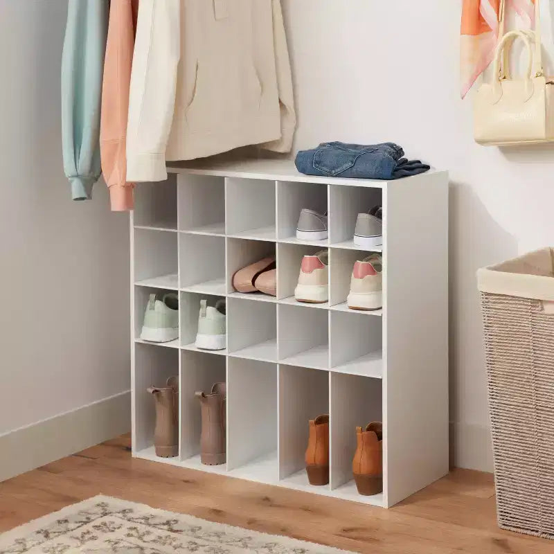 Scarpiera componibile in laminato a 4 livelli bianco - Brightroom™: Scarpiera organizer, Contiene 20 paia, Laminato effetto legno, Autoportante