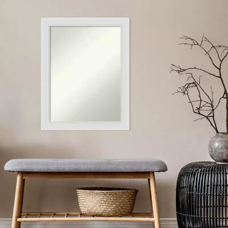 Specchio da parete stretto Flair da 22" x 28", stile moderno