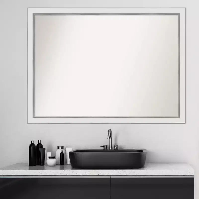 41" x 30" Specchio da bagno stretto da parete in Eva, non bisellato, bianco/argento