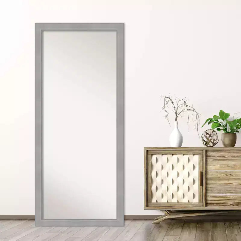 Specchio 28" x 64" da terra non smussato Vista in nickel spazzolato
