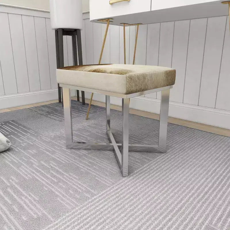 Sgabello quadrato contemporaneo in acciaio inox e pelle bovina argentato