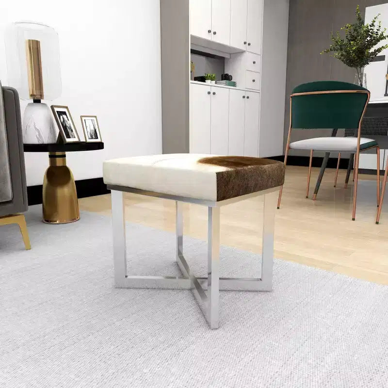 Sgabello quadrato contemporaneo in acciaio inox e pelle bovina argentato
