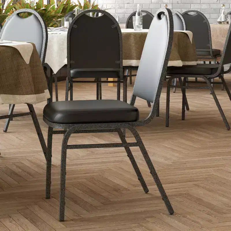 Sedia da banchetto impilabile con schienale a cupola versatile