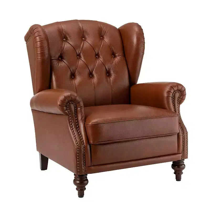Poltrona a pozzetto larga 84 cm in vera pelle con gambe coniche in legno massello e bordo con borchie